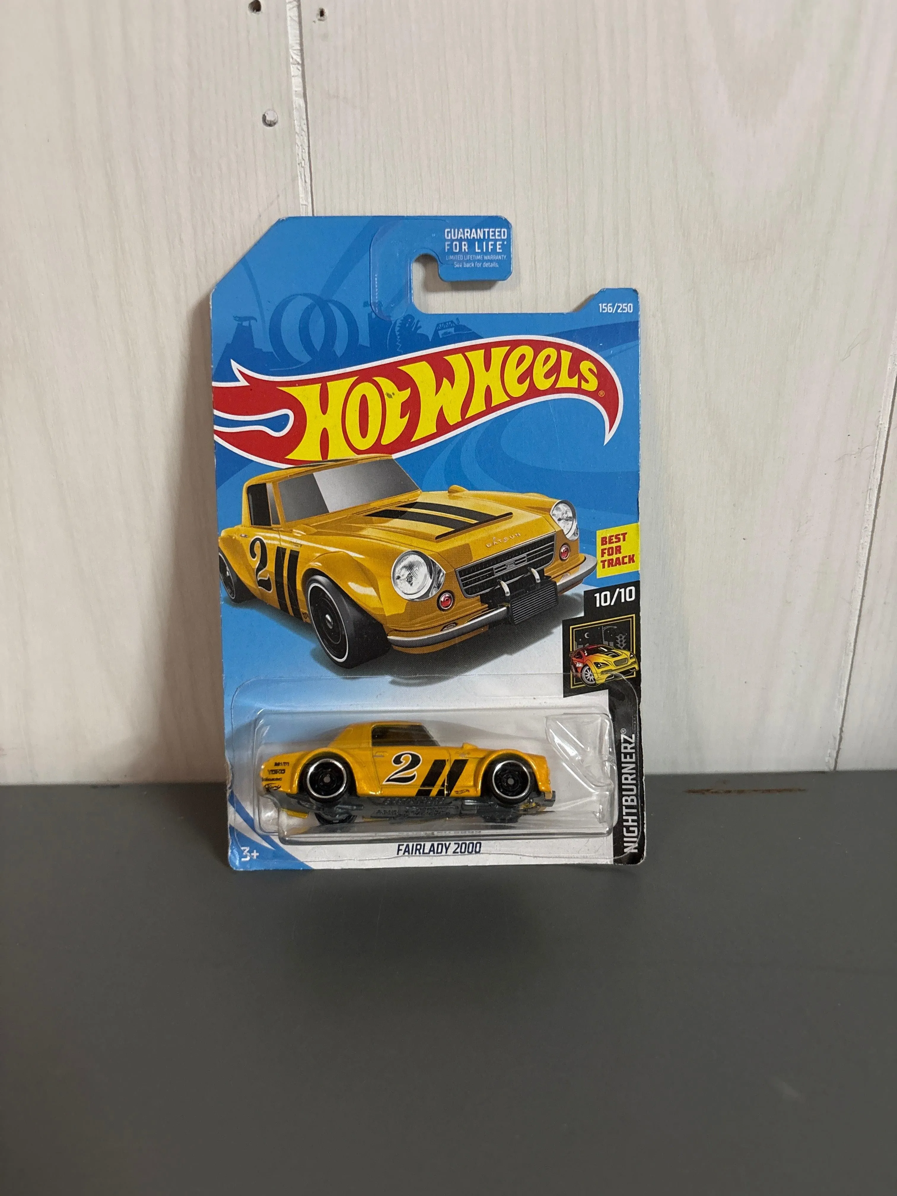 Hot Wheels Fairlady 2000 Diecast