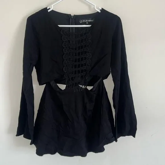 Listing Image Blurred Background