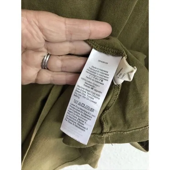 Listing Image Blurred Background