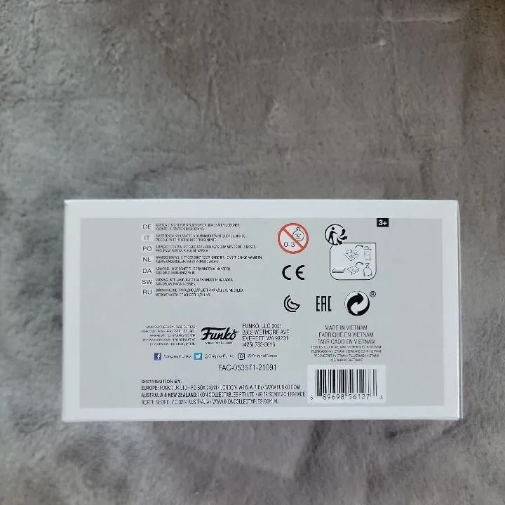 Listing Image Blurred Background