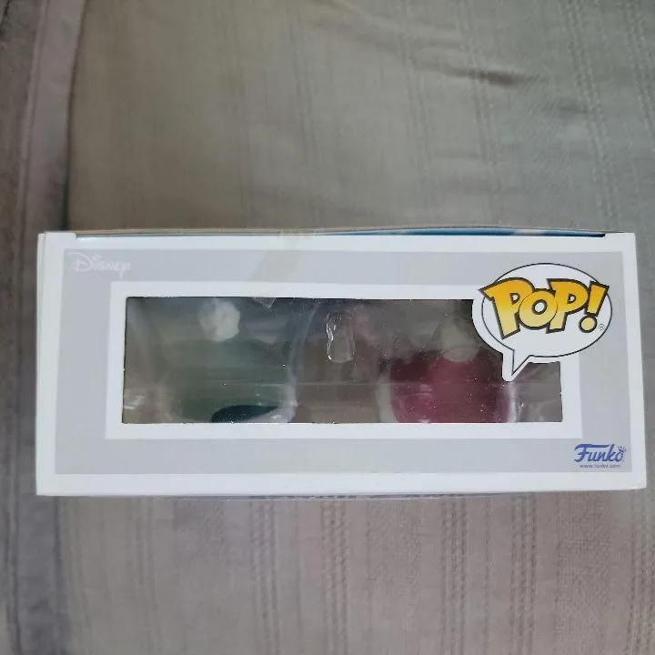Listing Image Blurred Background