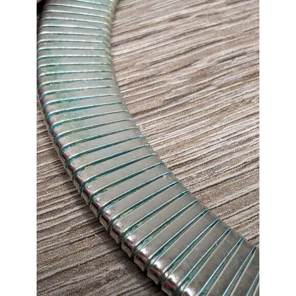Listing Image Blurred Background