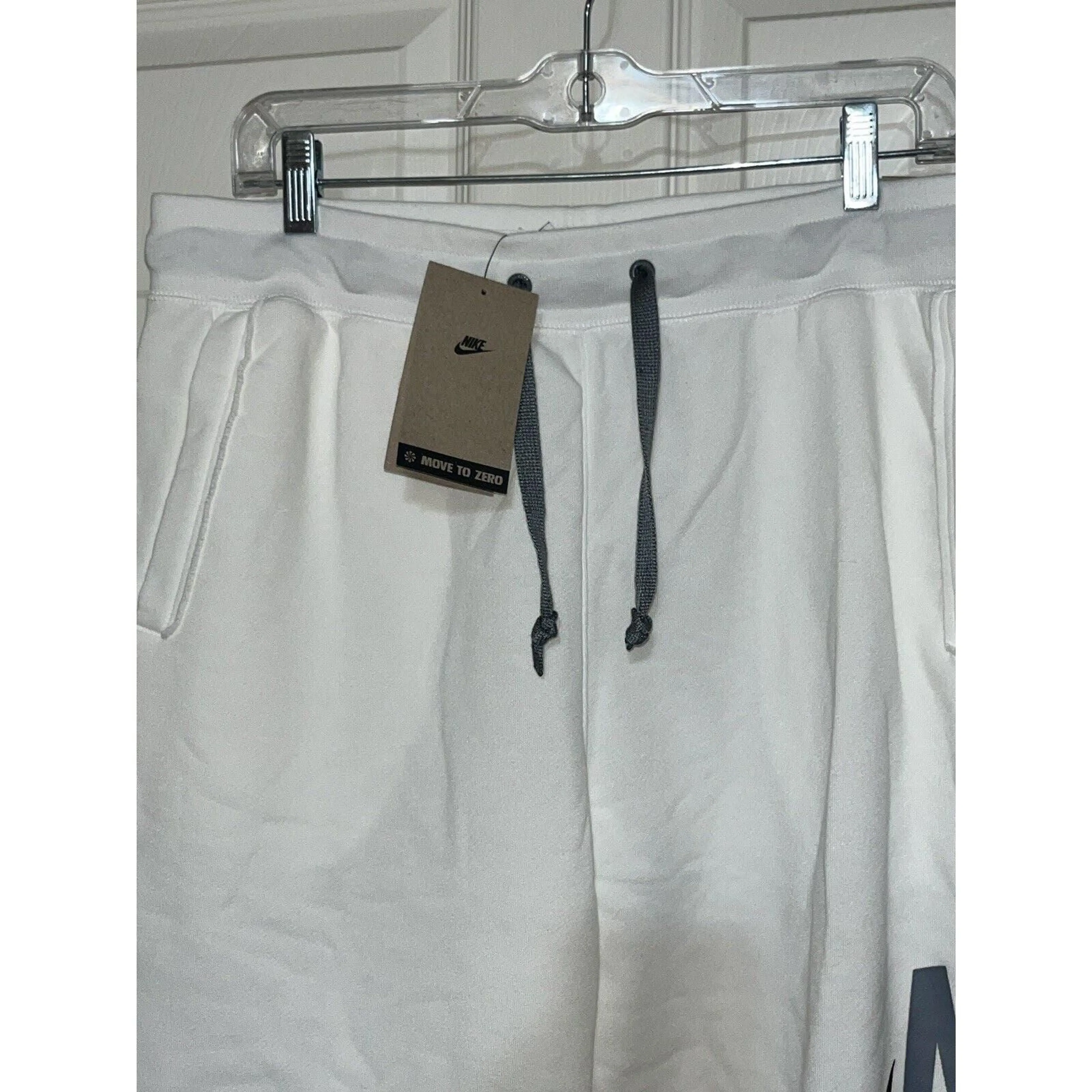 Listing Image Blurred Background