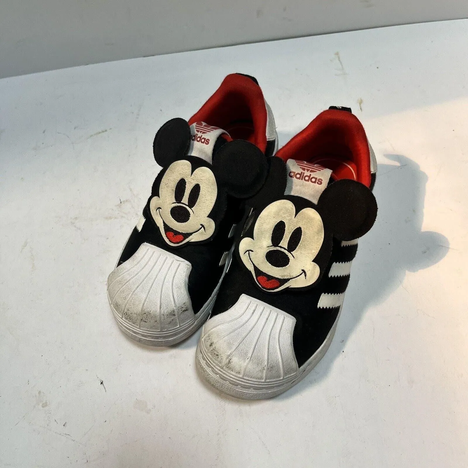 Product image for Adidas x Disney Superstar Mickey - Kids Size 13K US