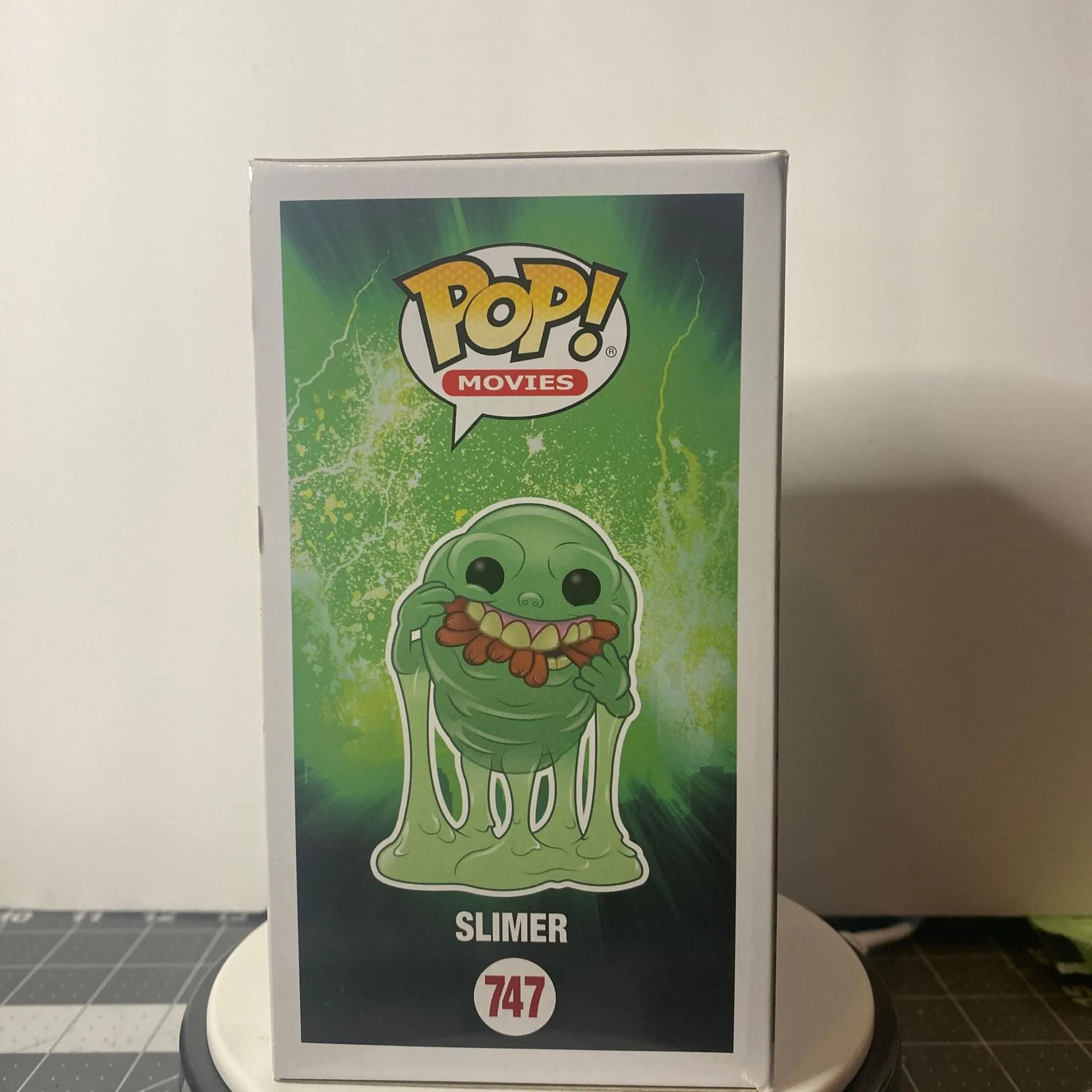 Listing Image Blurred Background