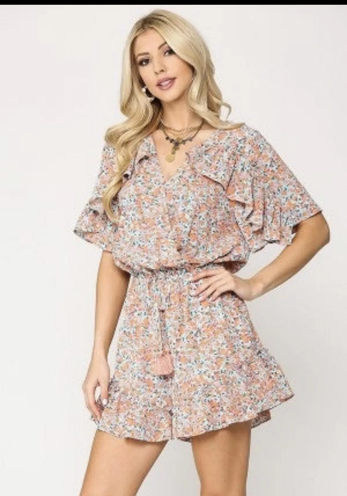 Listing Image Blurred Background