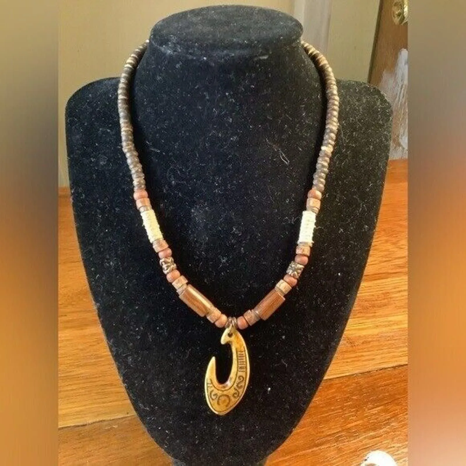 Product image for Vintage Beaded Necklace with Pendant 18”