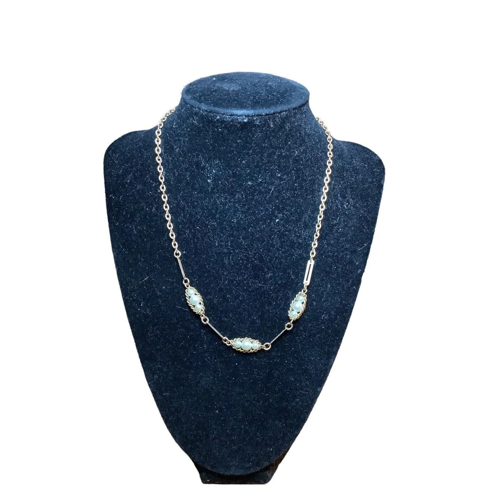 Product image for **Vintage Sarah Coventry Early Gold Tone and Pearl Station Necklace**