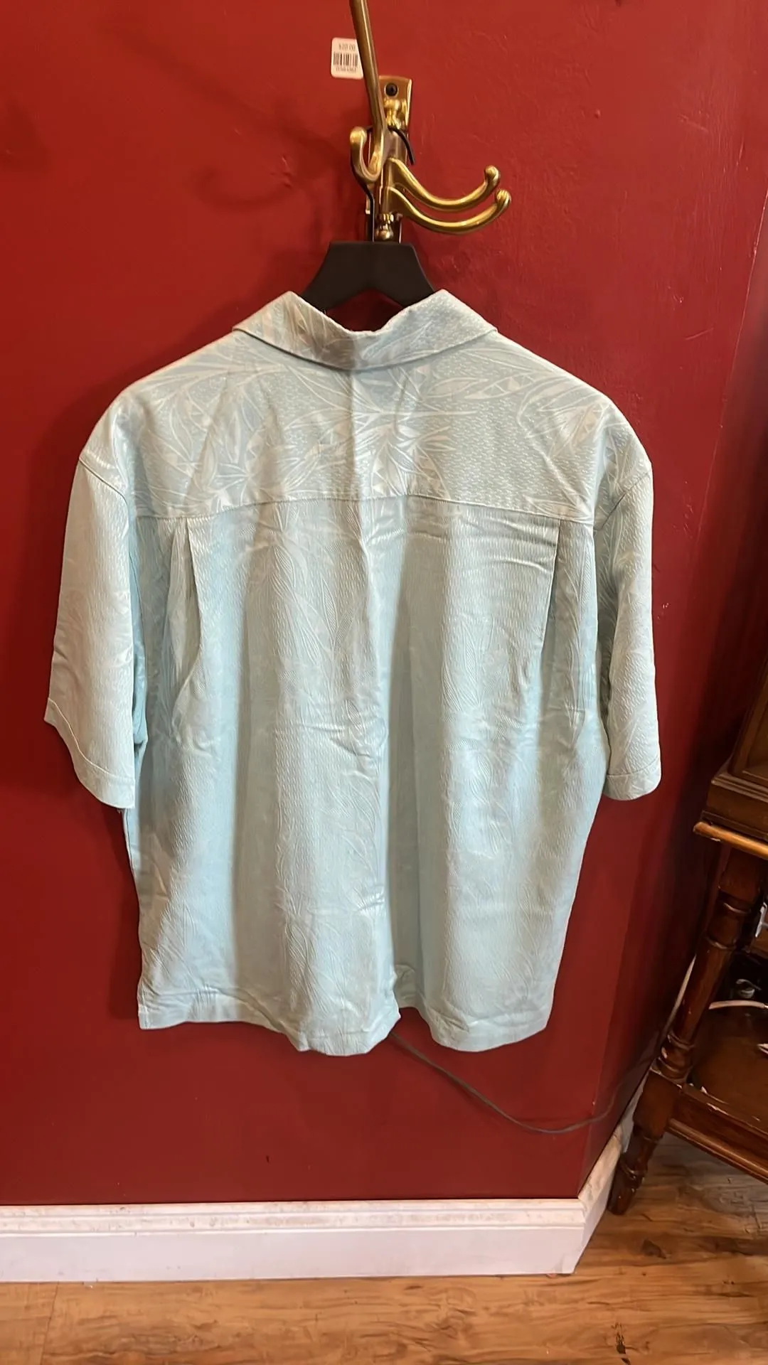 Listing Image Blurred Background