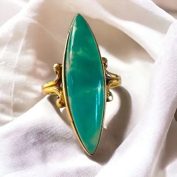 Product image for REAL 10k Yellow Gold ANTIQUE Green Agate Ring Sz 6 Victorian Navette Chrysoprase