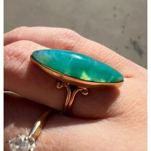 Listing Image Blurred Background