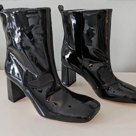 Product image for GOOD AMERICAN -Women's Black Patent Boots