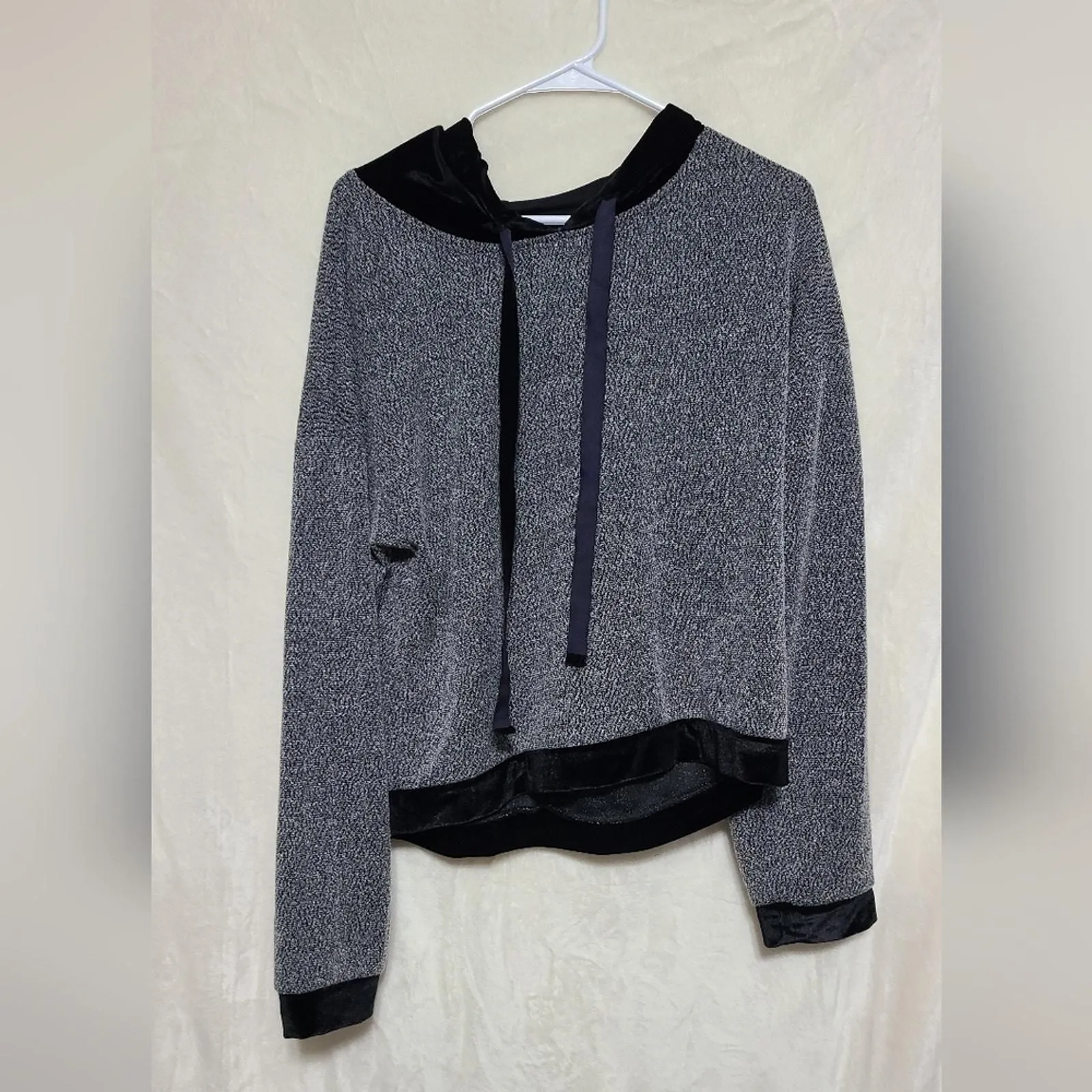 Product image for Signature Studio Women's Charcoal Hoodie Size XL