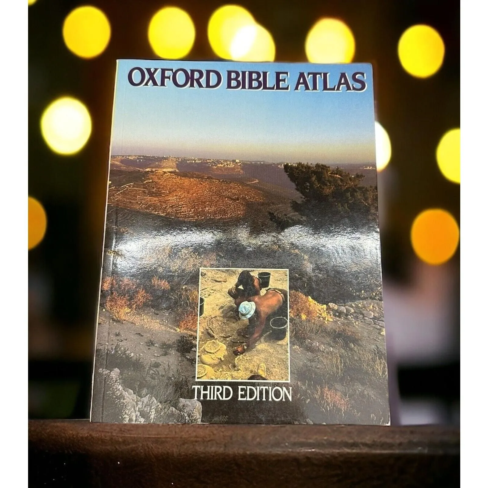Product image for Oxford Bible Atlas 3rd Ed 1985 Large Paperback