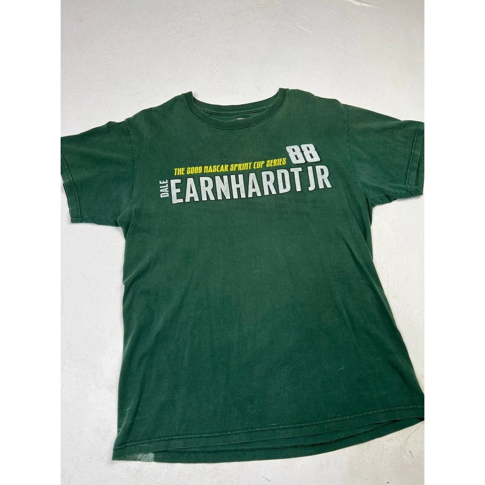 Product image for 2009 Dale Earnhardt Jr #88 Race Schedule Green Crewneck Tshirt Size Medium