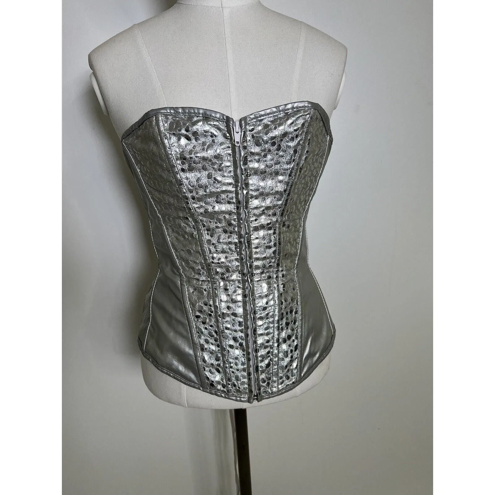 Product image for Silver Textured Women’s Corset Size 36C