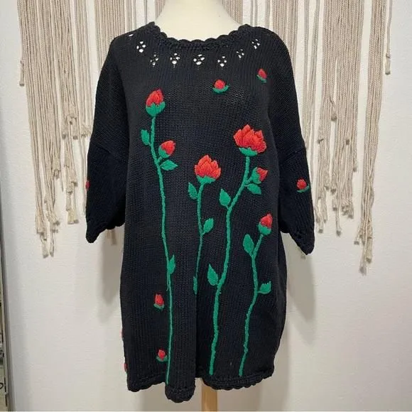 Product image for Stephanie Thomas | 90s Vintage Knit Floral Sweater Tunic