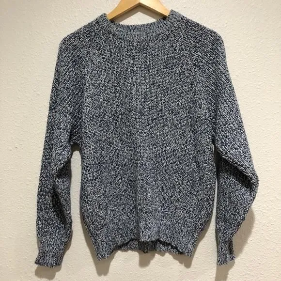 Product image for St. John’s Bay || Crew Neck Blue Knitted Sweater