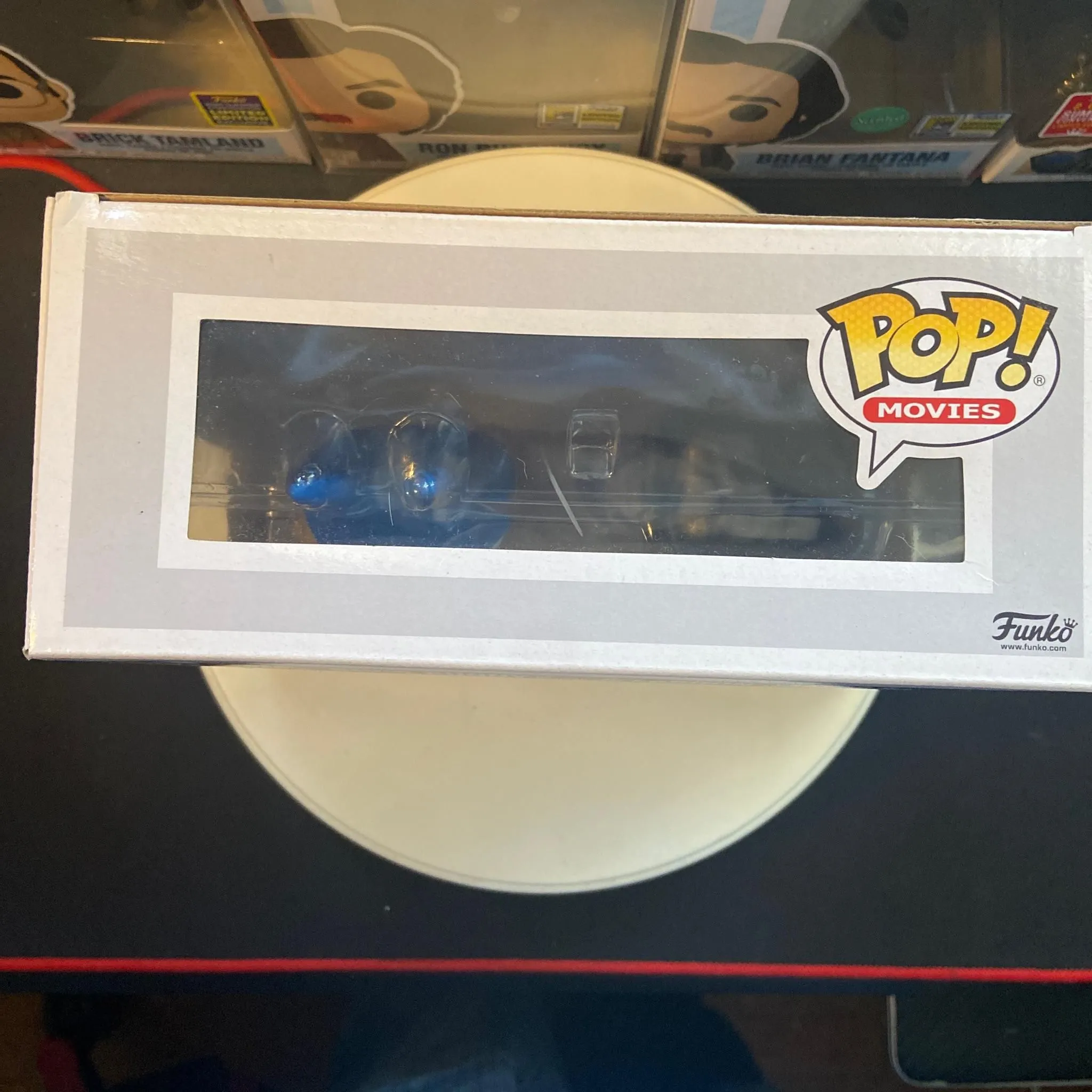 Listing Image Blurred Background