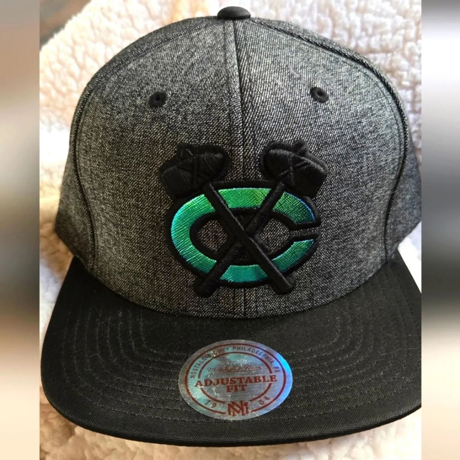 Product image for Mitchell and Ness Chicago Blackhawks hat