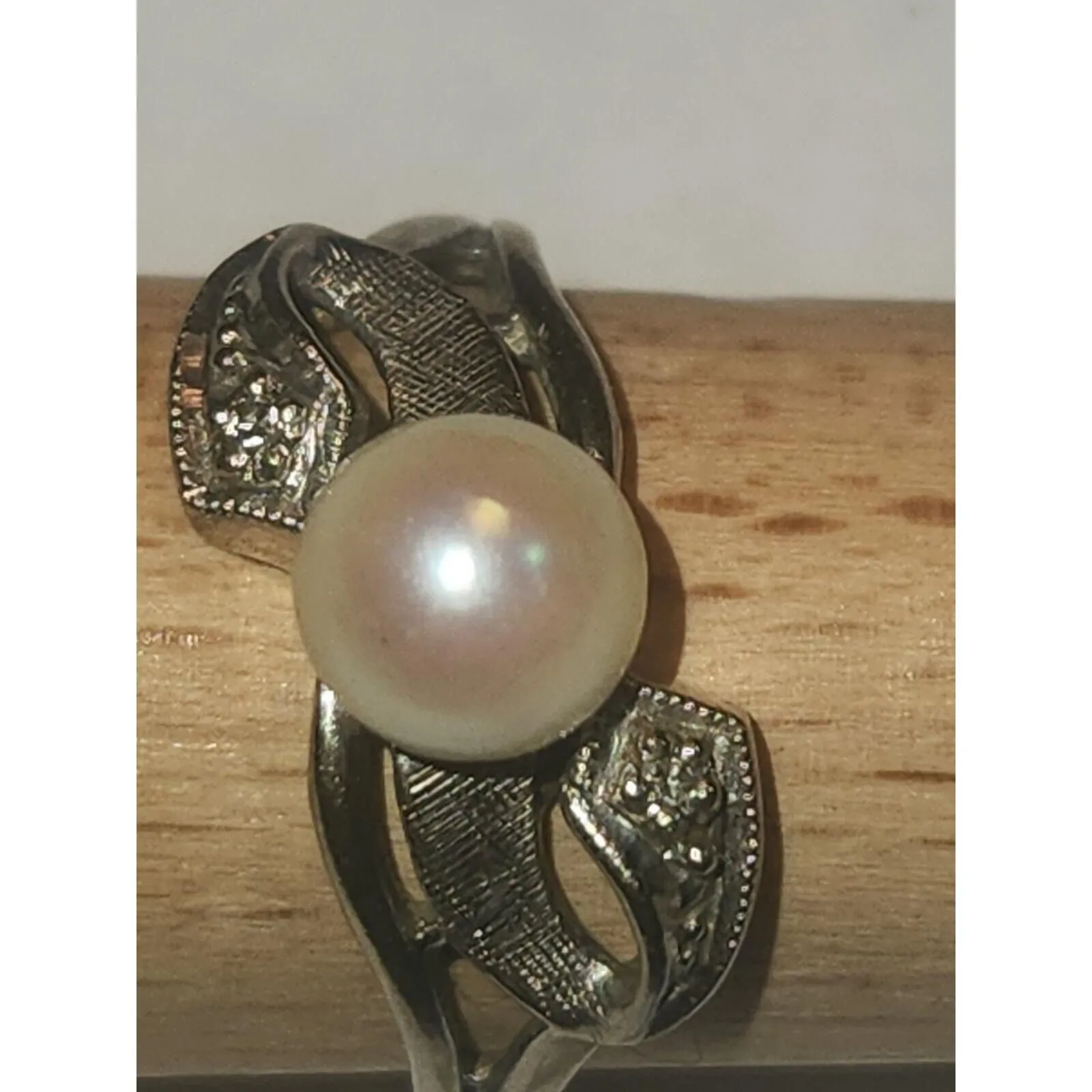 Product image for 10k White Gold Ring with Solitaire Pearl 2.8g Size 5.5