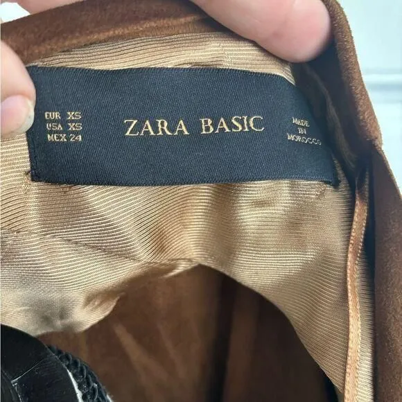 Listing Image Blurred Background