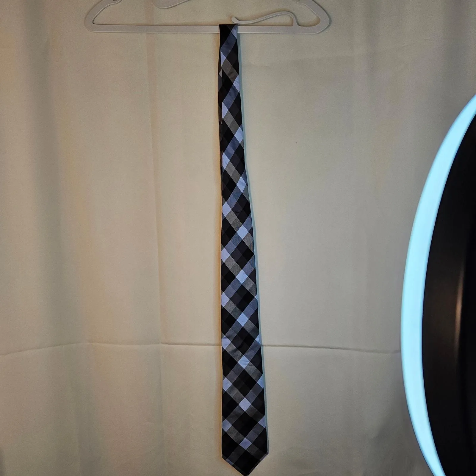 Product image for Tommy Hilfiger 66' inch extralong Tie men's silk