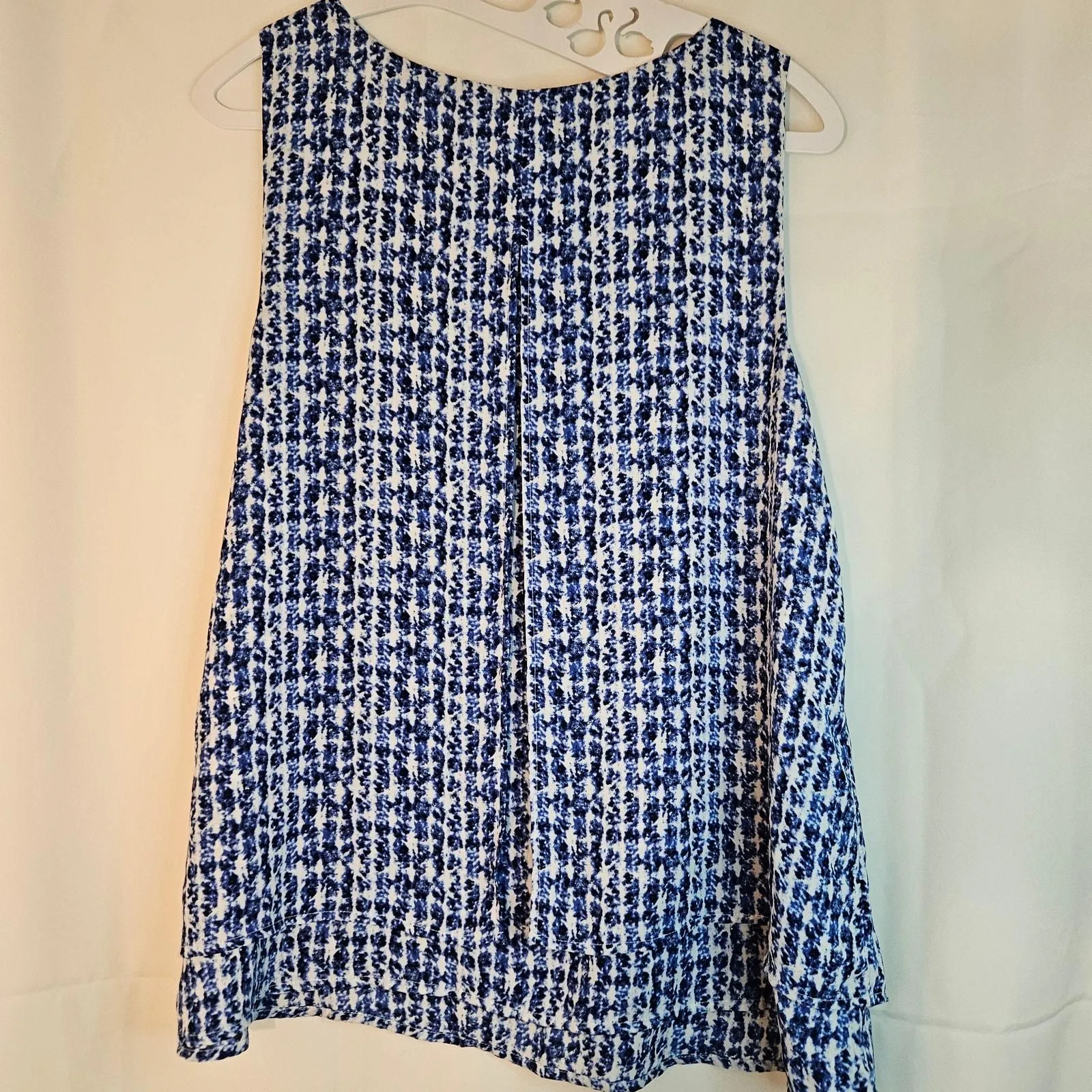 Listing Image Blurred Background