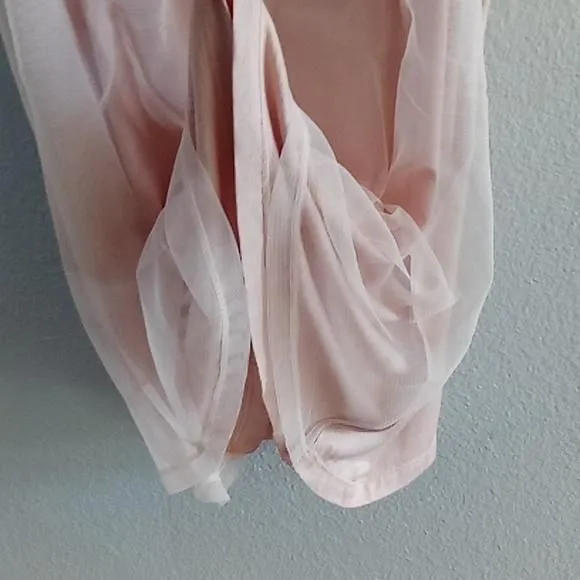 Listing Image Blurred Background