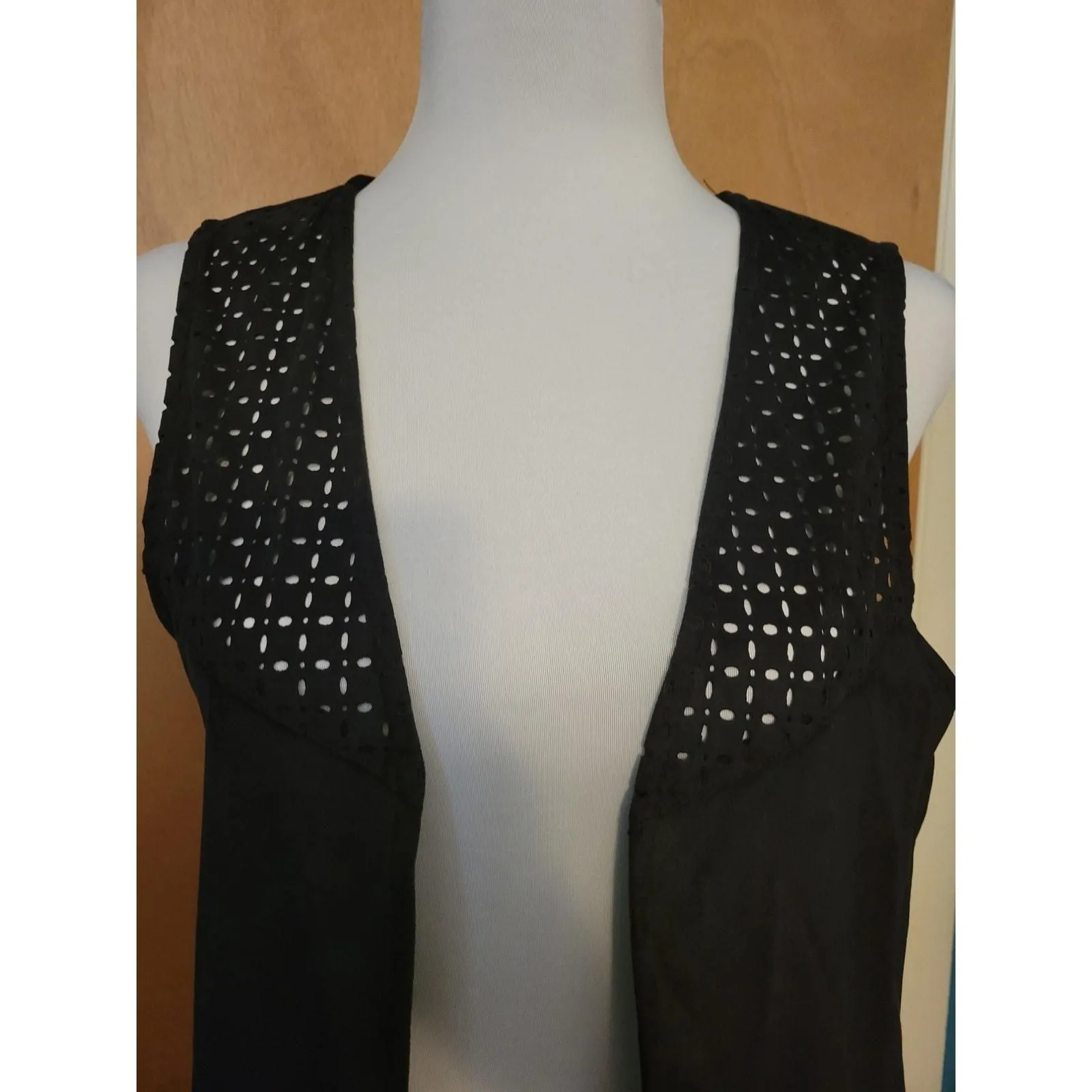 Listing Image Blurred Background