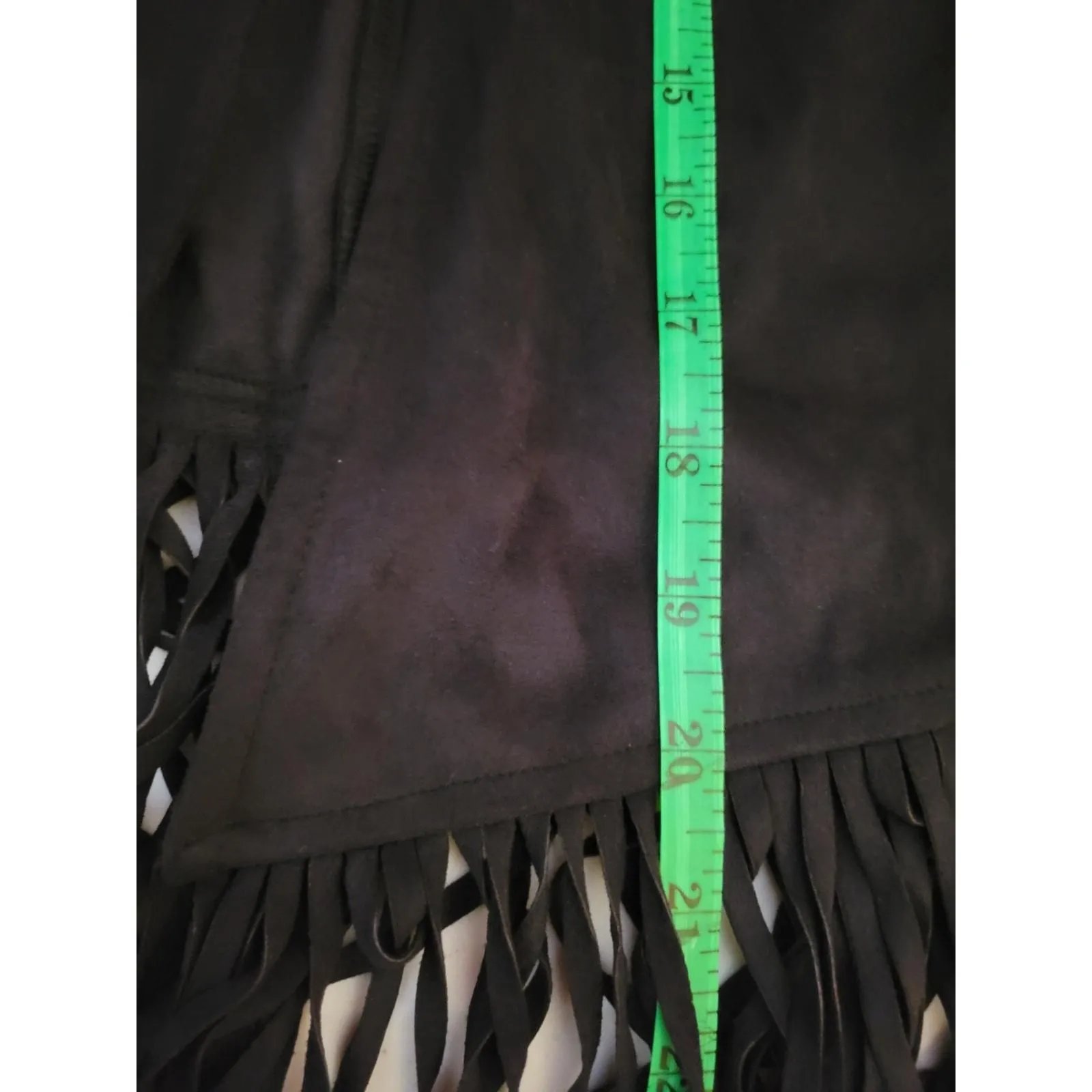 Listing Image Blurred Background