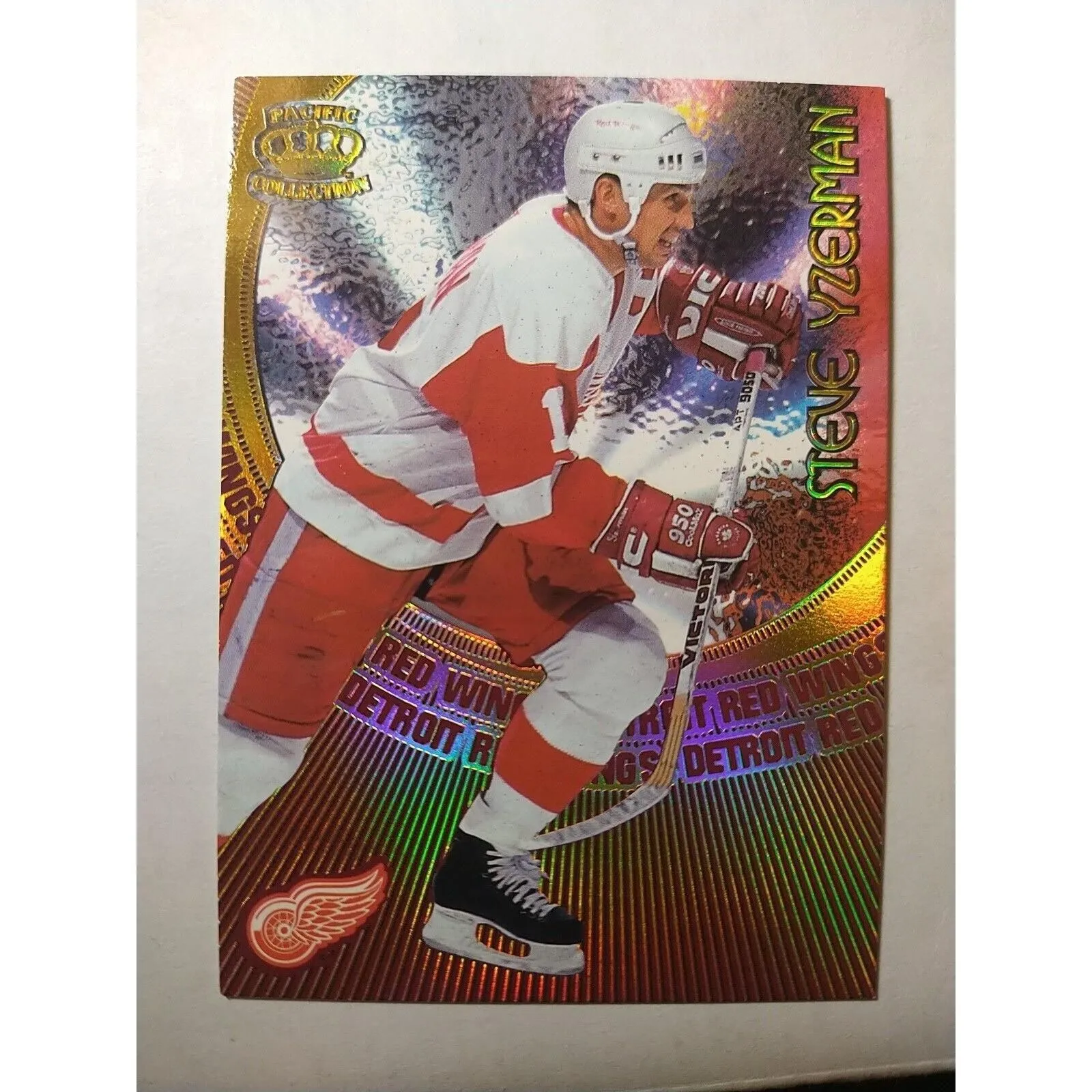Product image for 1997-98 Pacific collection Card-Supials with Mini Steve Yzerman #8 Red Wings