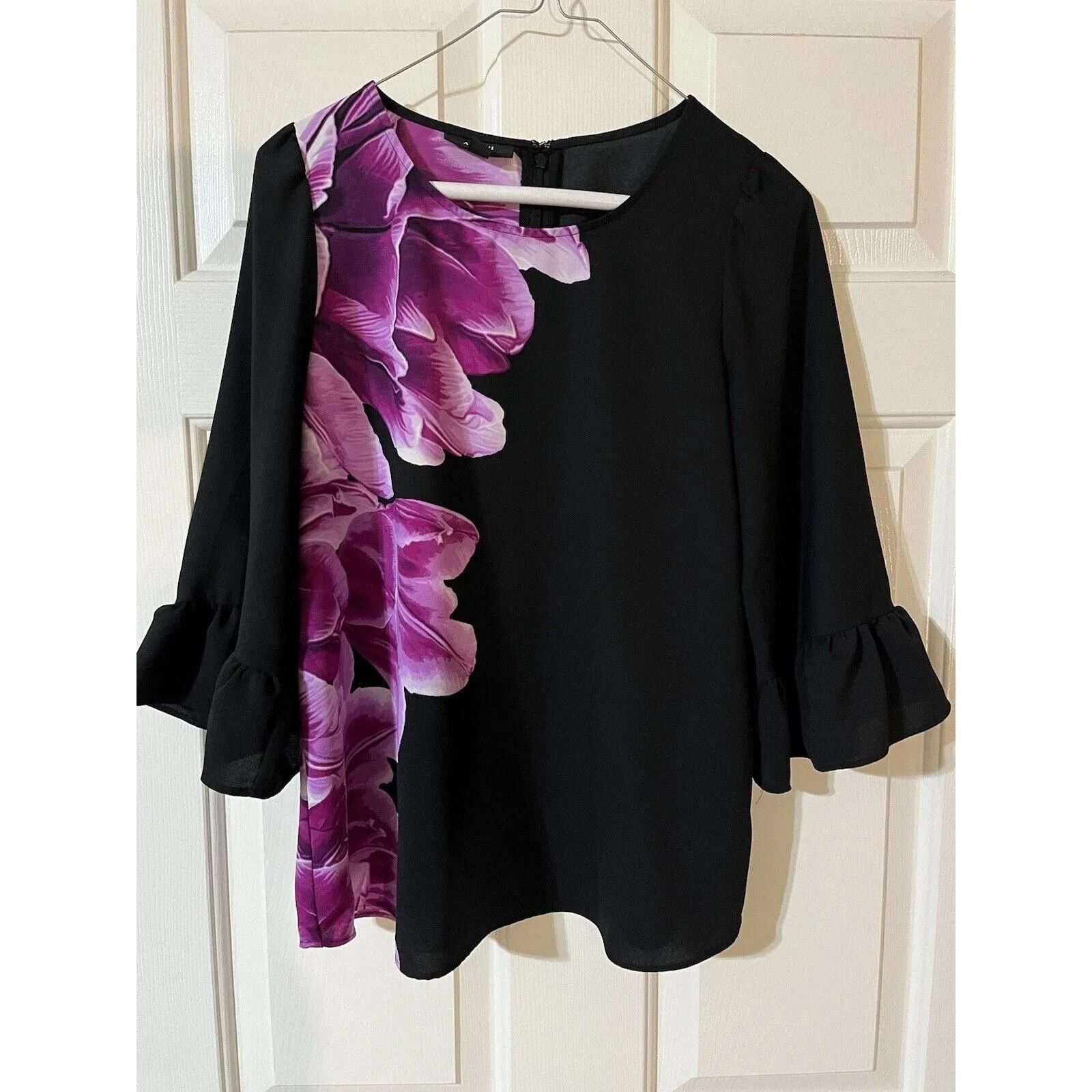 Product image for Ladies Alfani sz PS dressy top vacay polyester black purple bell sleeve