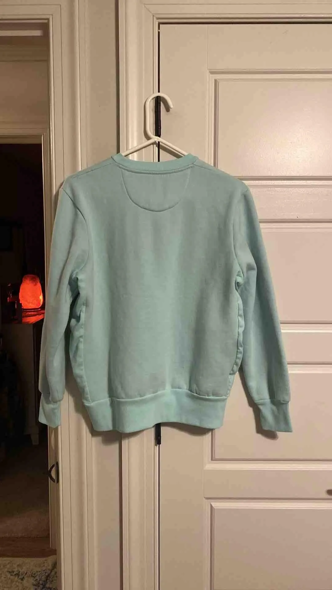 Listing Image Blurred Background
