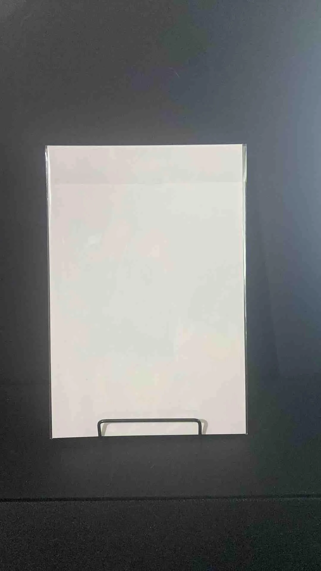 Listing Image Blurred Background