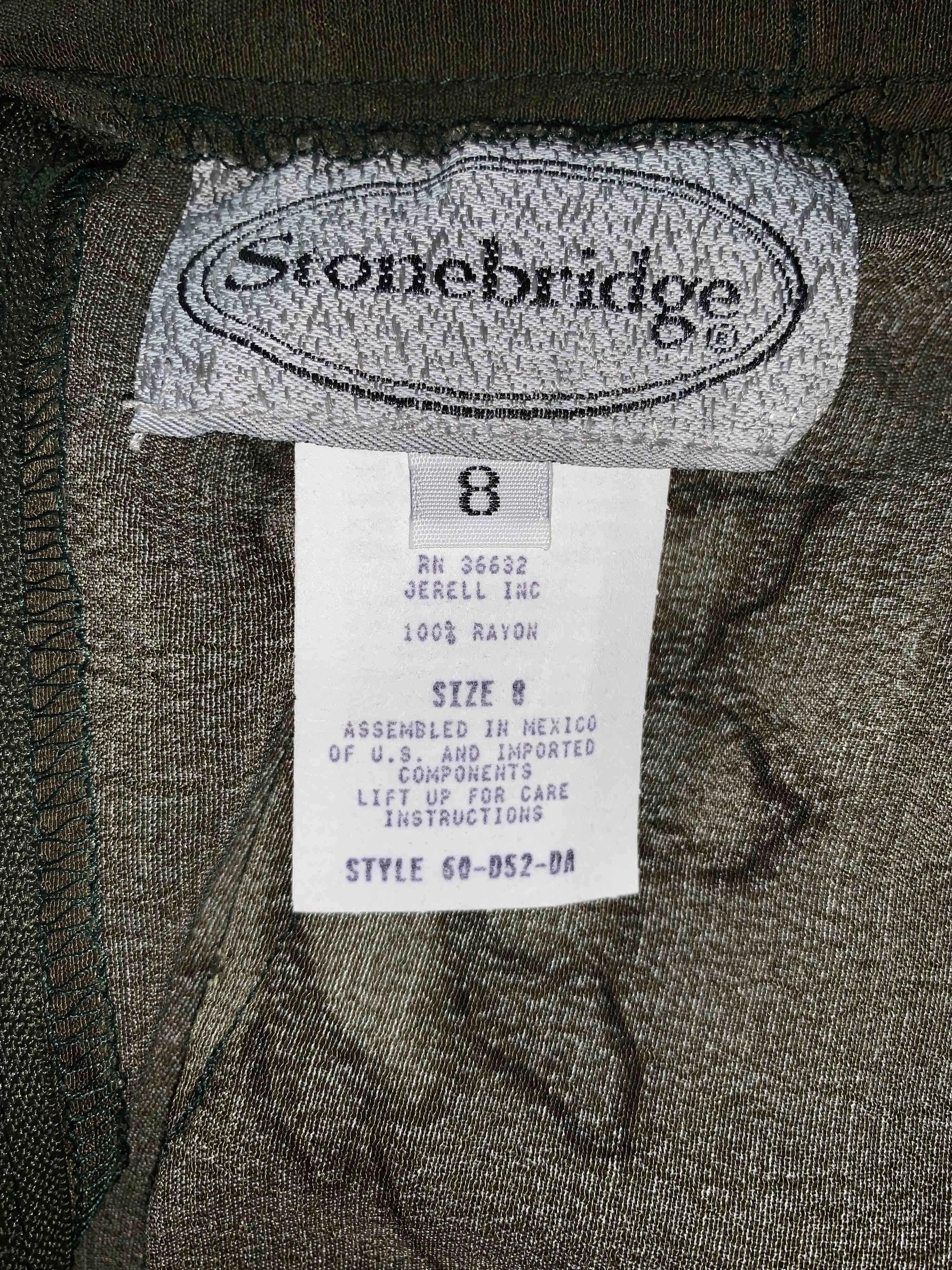 Listing Image Blurred Background
