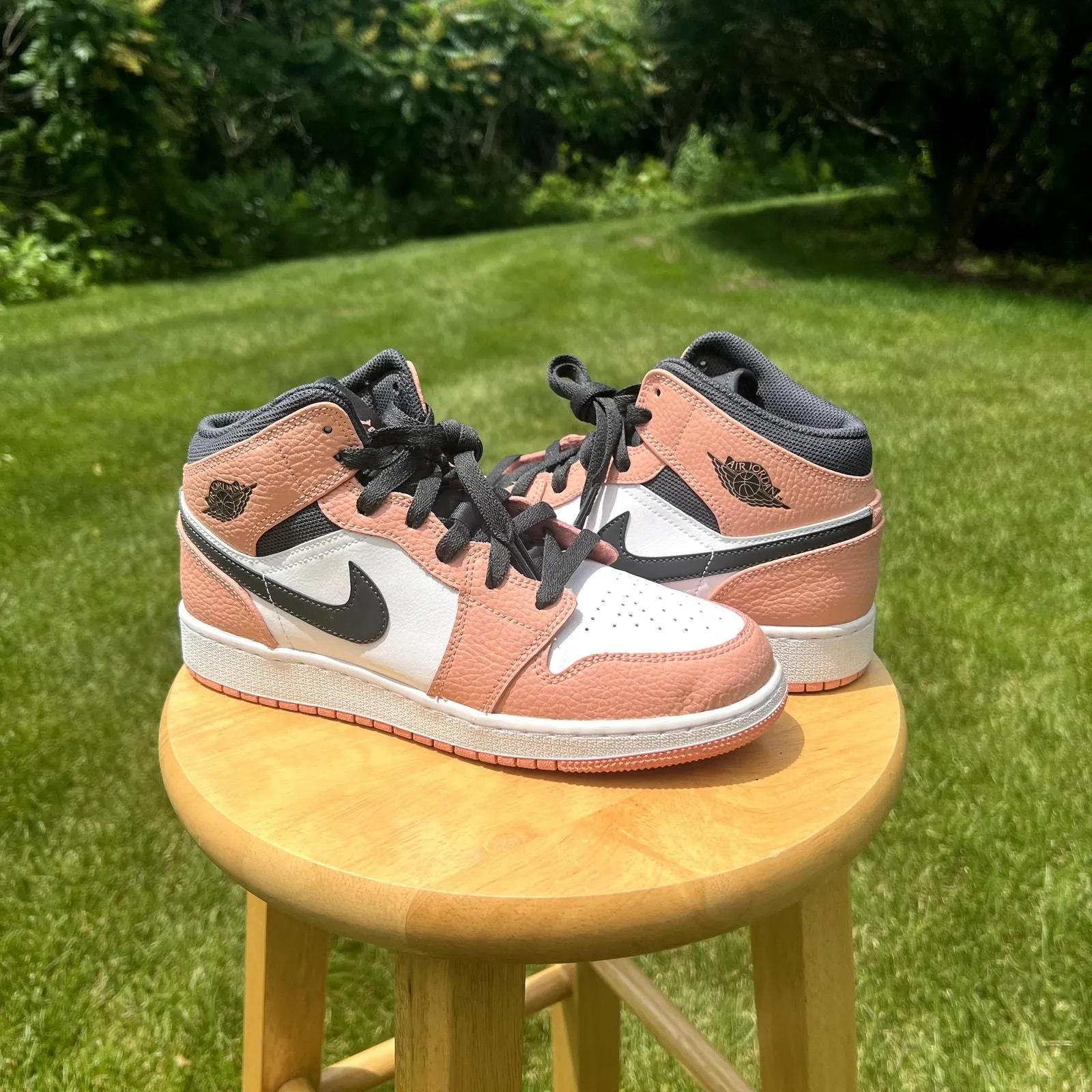 Product image for Air Jordan 1 Mid GS Pink Quartz Youth Shoes 7 Youth Shoes Men's Ships Now