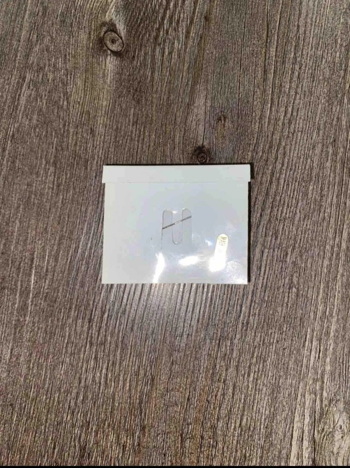 Listing Image Blurred Background