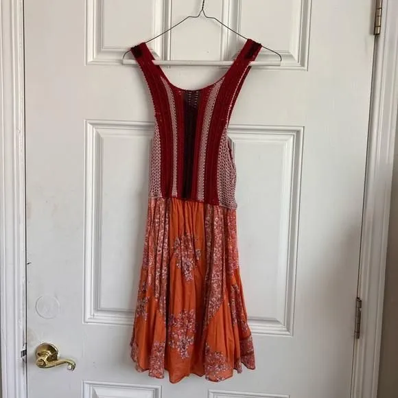 Listing Image Blurred Background