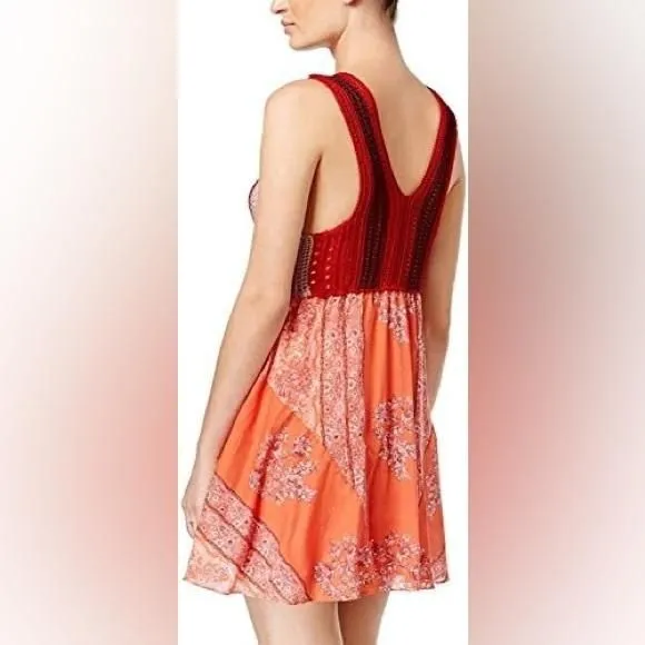 Listing Image Blurred Background