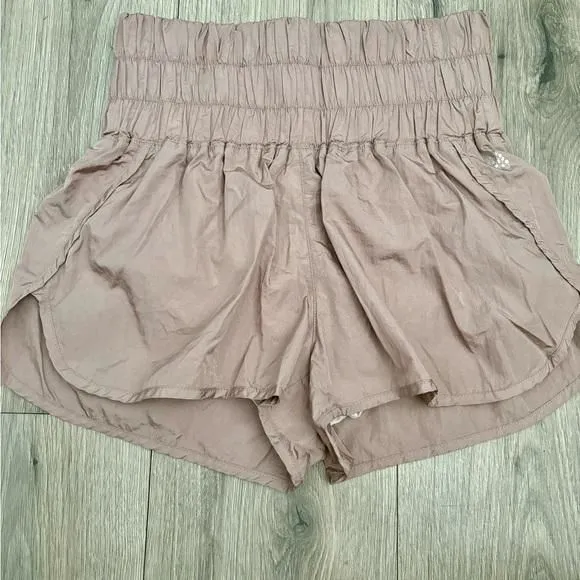 Listing Image Blurred Background