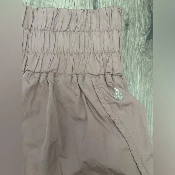 Listing Image Blurred Background