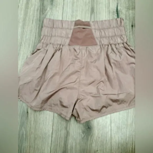 Listing Image Blurred Background