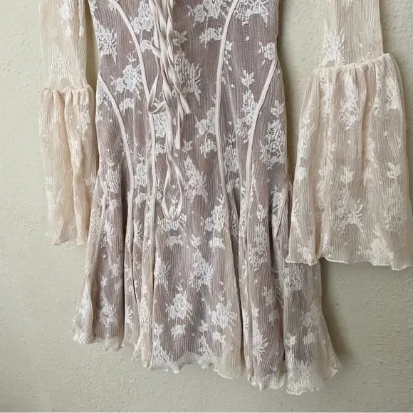 House of CB 'Analissa' Vintage Cream Lace Corset Dress NWOT size S   Whatnot: Shop, Sell, Connect