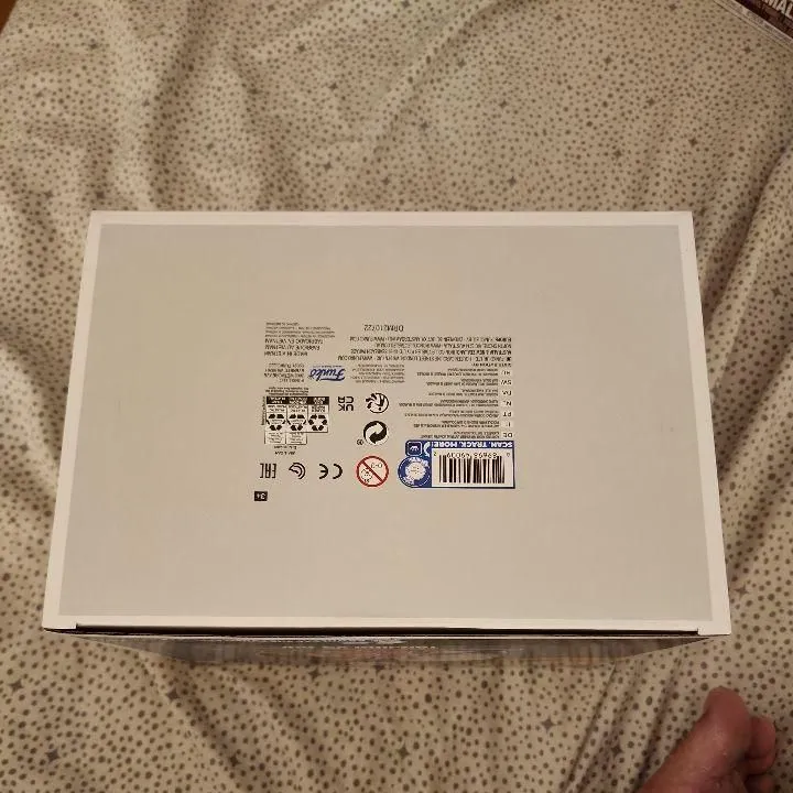 Listing Image Blurred Background
