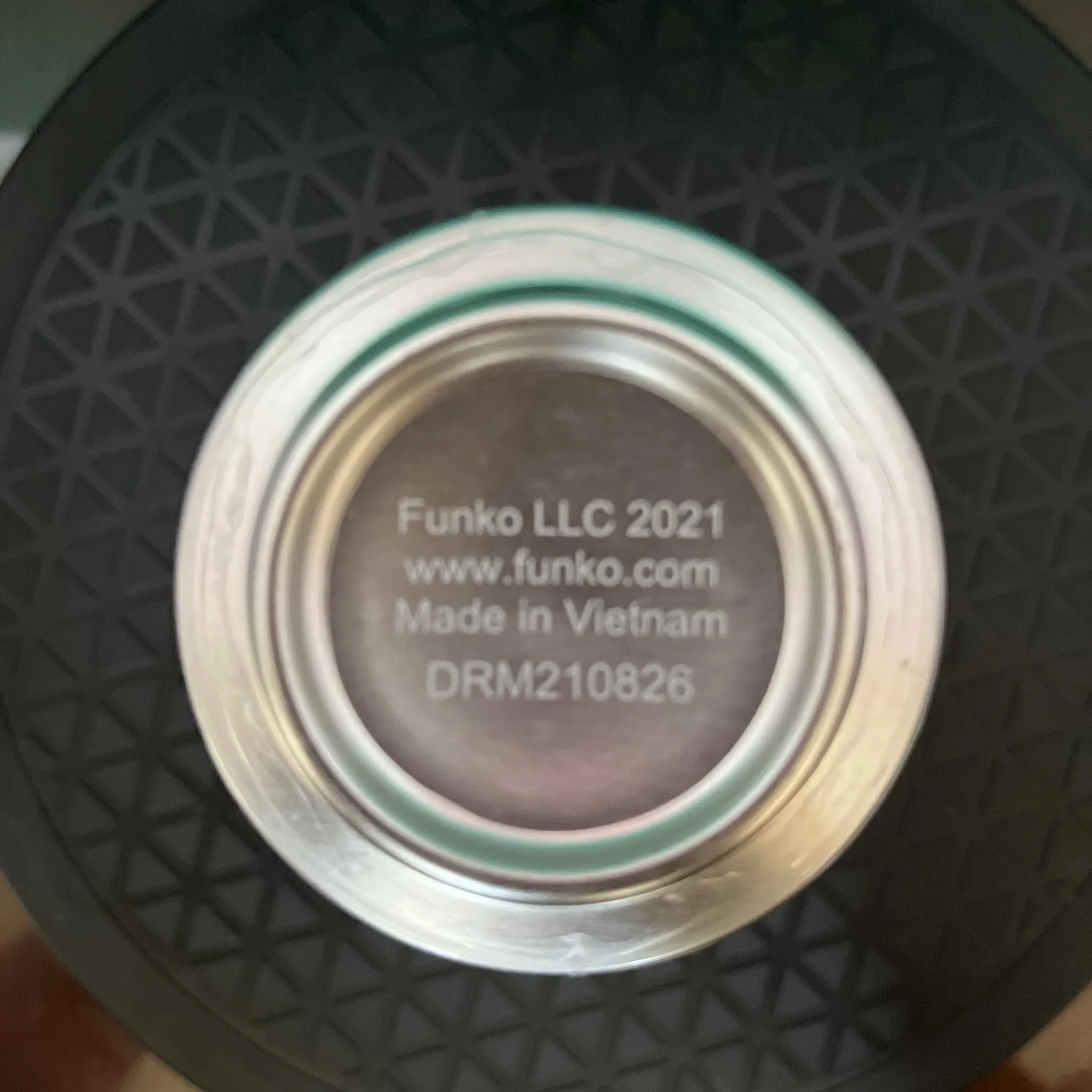 Listing Image Blurred Background