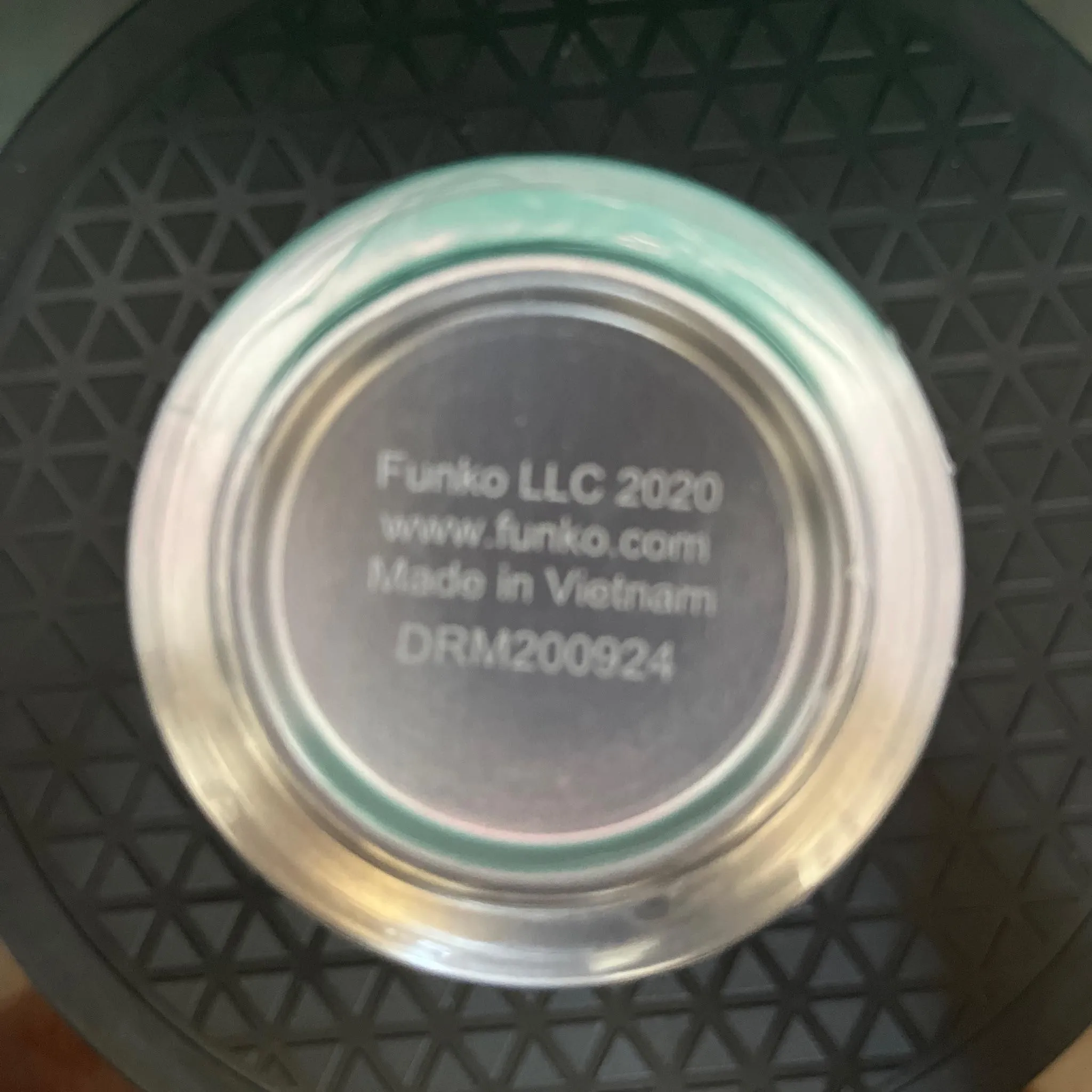 Listing Image Blurred Background