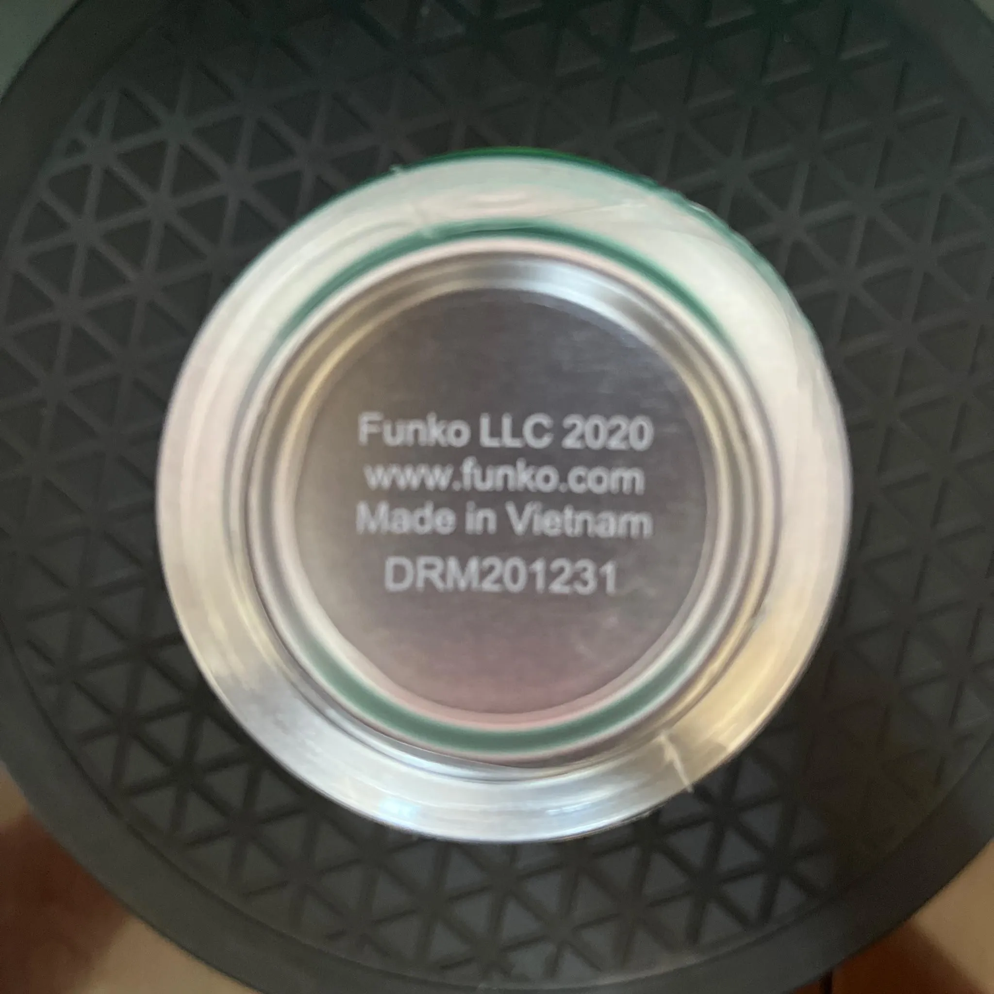 Listing Image Blurred Background