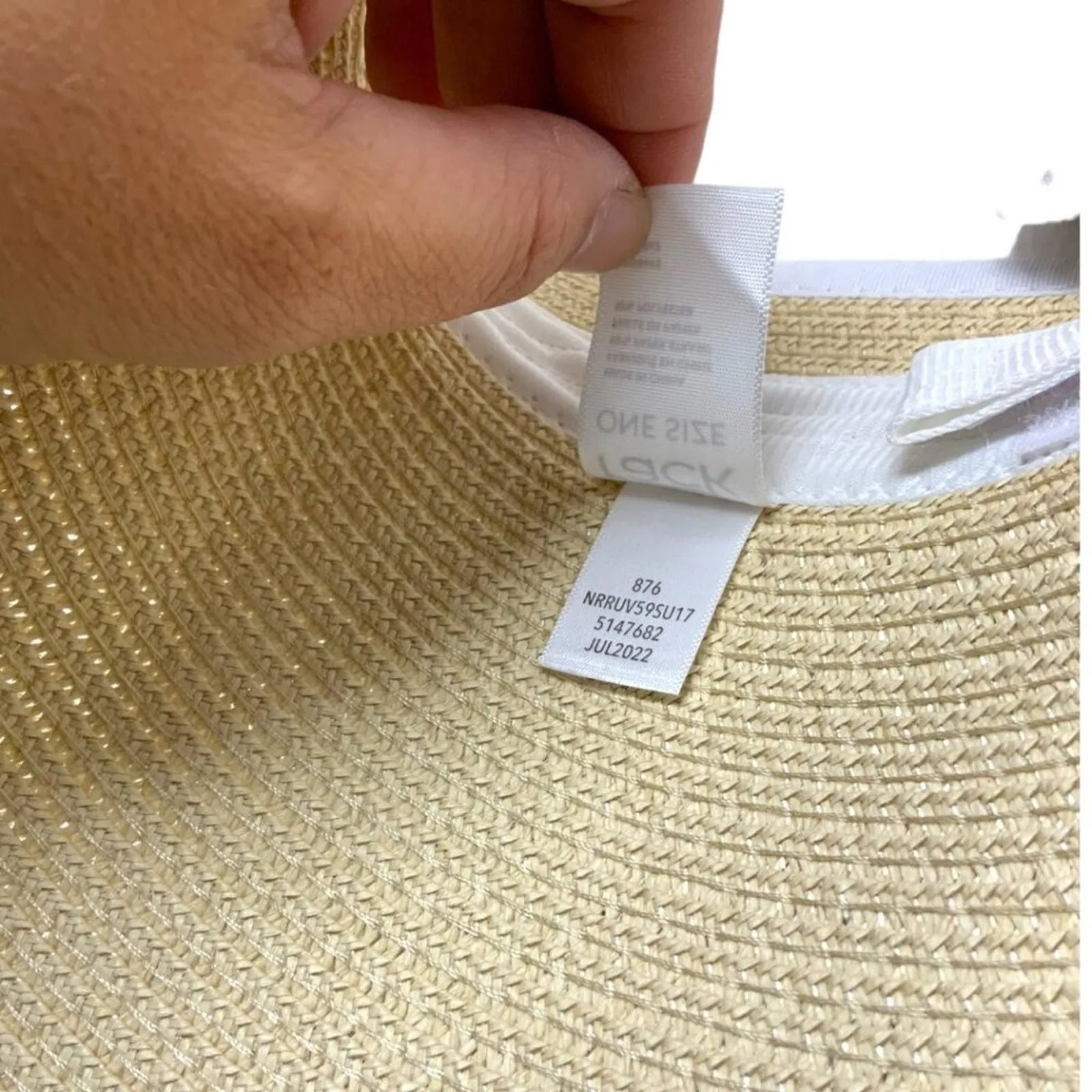 Listing Image Blurred Background
