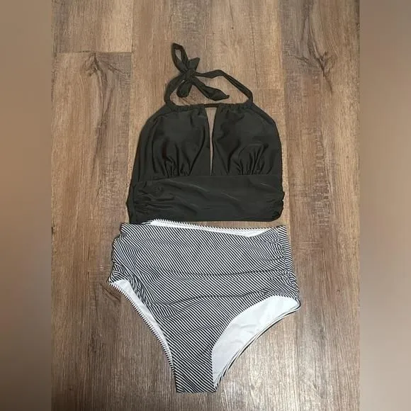 Product image for Shein 2 Piece Swimsuit Black /White Size 0XL